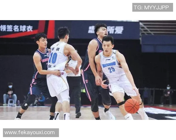 深圳篮球队阵地战打法深度分析与战术解读