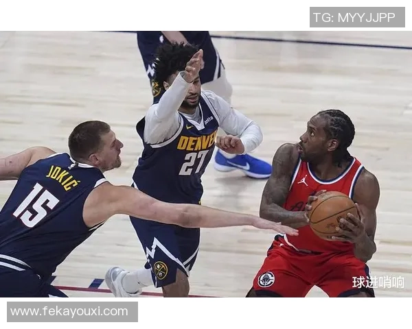 勇士与火箭激战正酣2月24日NBA精彩对决回顾与分析