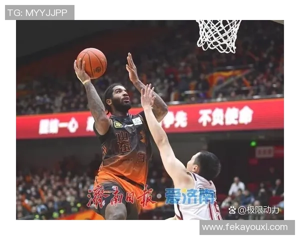 风暴与狂热女篮激战正酣比分胶着精彩瞬间回顾